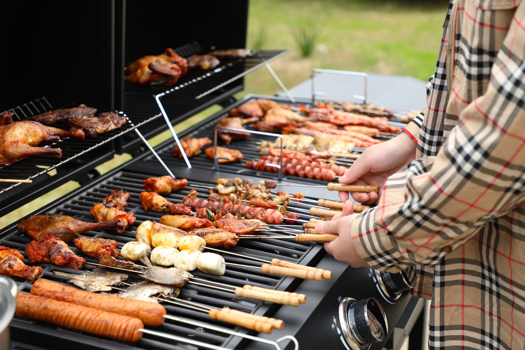 CharcMe ALL-IN Gas & Charcoal BBQ